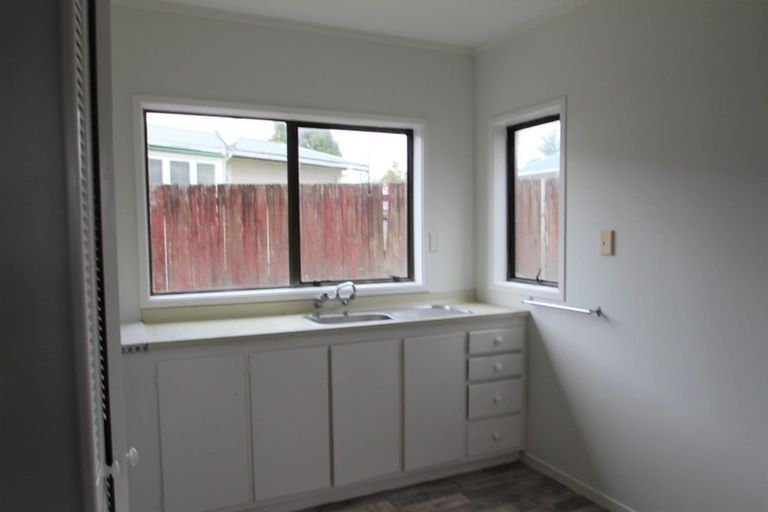 Photo of property in 26 Pooks Road, Ranui, Auckland, 0612