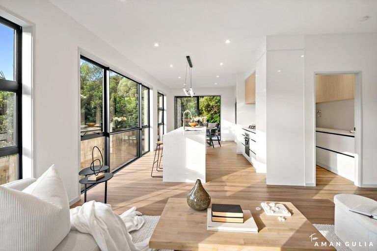 Photo of property in 26b Gulf Harbour Drive, Gulf Harbour, Whangaparaoa, 0930