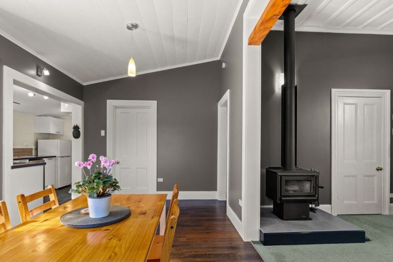 Photo of property in 85 Milton Road, Bluff Hill, Napier, 4110