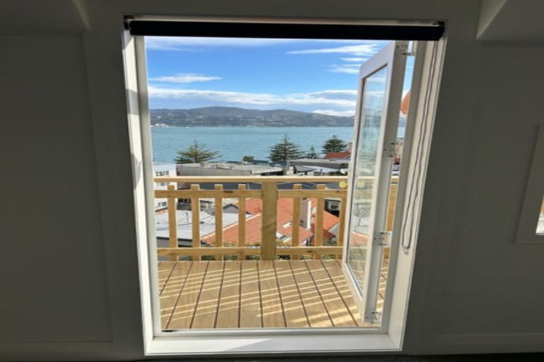 Photo of property in 8 Wilkinson Street, Oriental Bay, Wellington, 6011