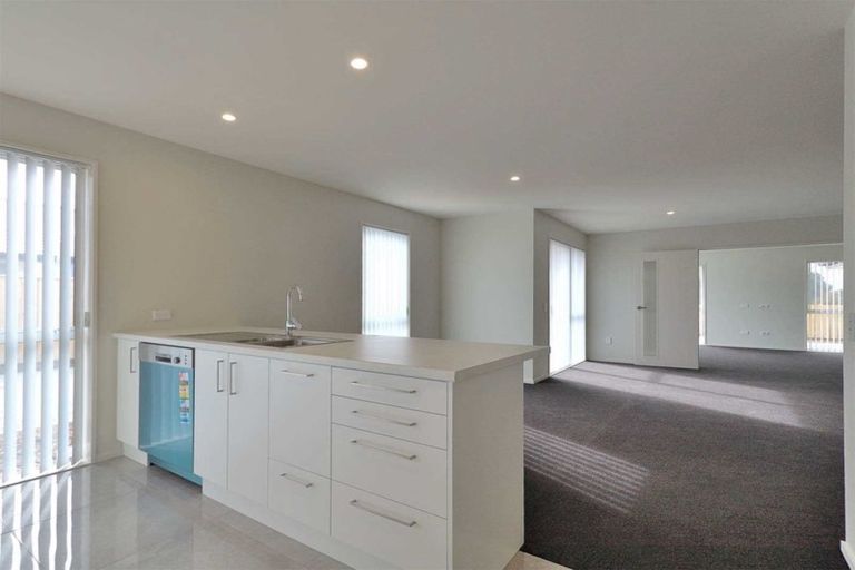 Photo of property in 12 Willowby Lane, Rangiora, 7400