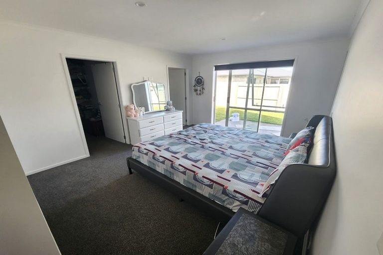 Photo of property in 19 Naeo Close, Papamoa Beach, Papamoa, 3118