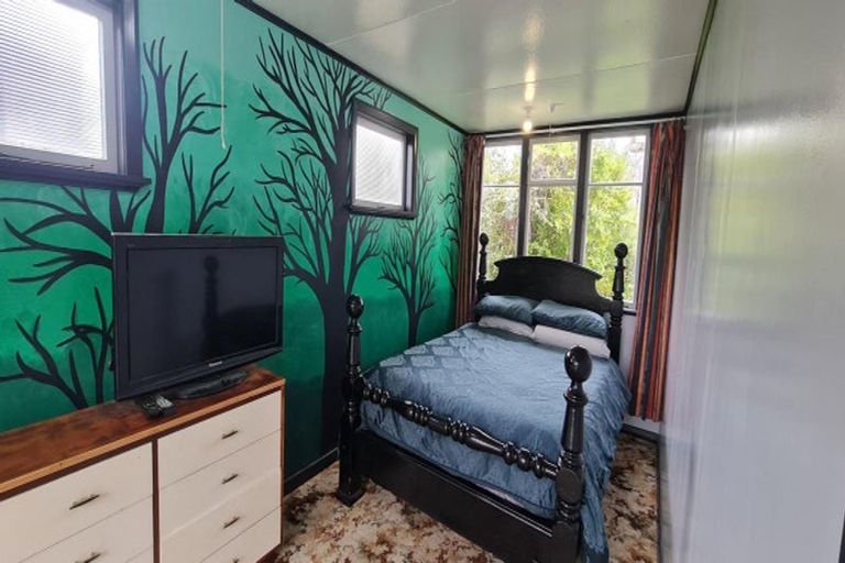 Photo of property in 11 Terrace Street, Marton, 4710