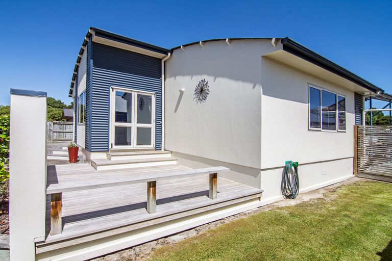Photo of property in 8 Joan Allen Lane, Masterton, 5810