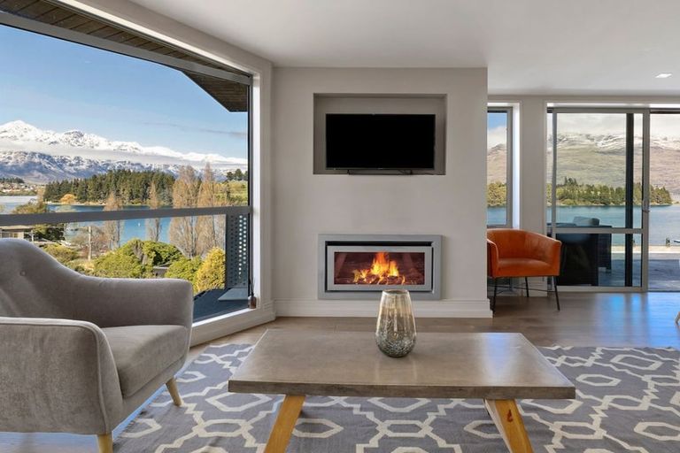Photo of property in Rahiri Apartments, 8/23 Adelaide Street, Queenstown, 9300