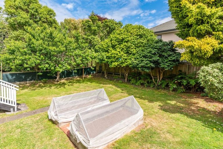 Photo of property in 25 Golf Road, Paraparaumu Beach, Paraparaumu, 5032