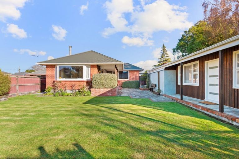 Photo of property in 34 Bentley Street, Russley, Christchurch, 8042