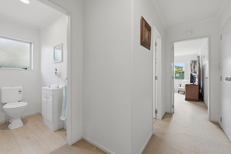 Photo of property in 10 Evansbel Place, Papamoa Beach, Papamoa, 3118