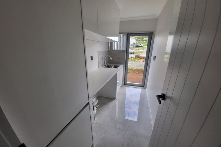 Photo of property in 5 Ambedkar Way, Pukekohe, 2120