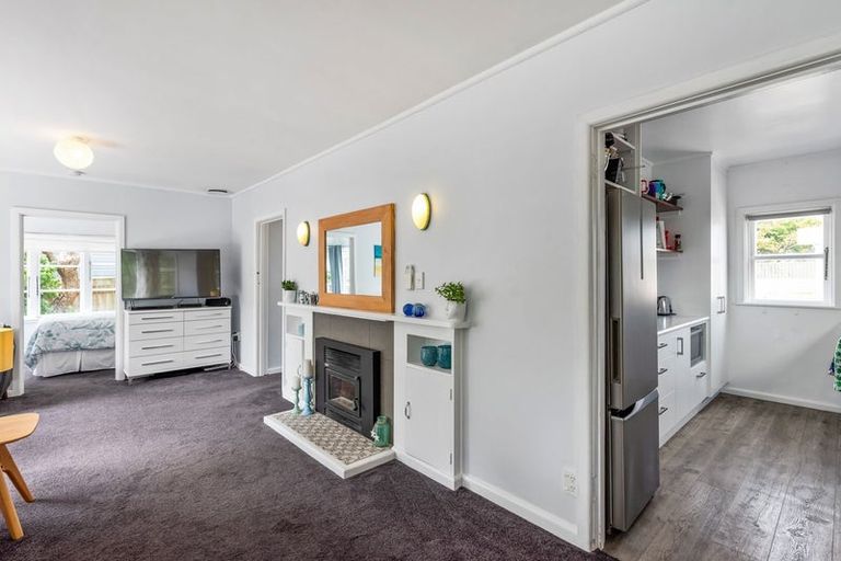 Photo of property in 25 Golf Road, Paraparaumu Beach, Paraparaumu, 5032