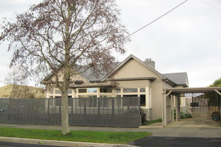 Photo of property in 15 Hobson Street, Saint Clair, Dunedin, 9012