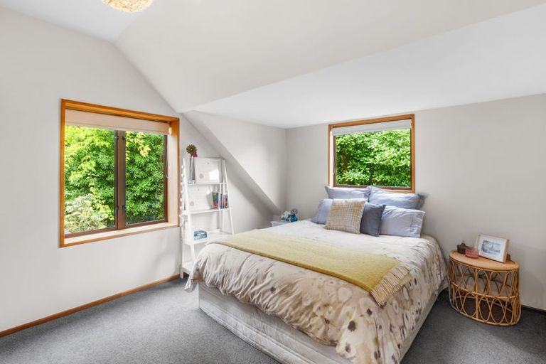 Photo of property in 16 Felstead Place, Avonhead, Christchurch, 8042