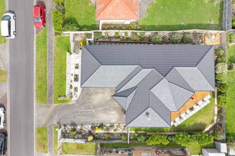 Photo of property in 9 Fleetwood Drive, Henderson, Auckland, 0612