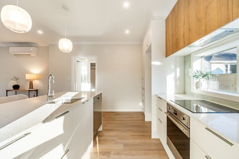 Photo of property in 70b Heretaunga Square, Silverstream, Upper Hutt, 5019