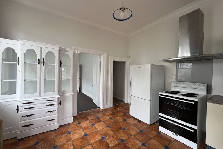 Photo of property in 23 Hawker Street, Mount Victoria, Wellington, 6011