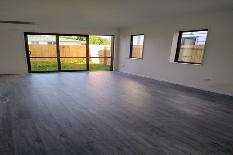 Photo of property in 35d Laurie Avenue, Papakura, 2110