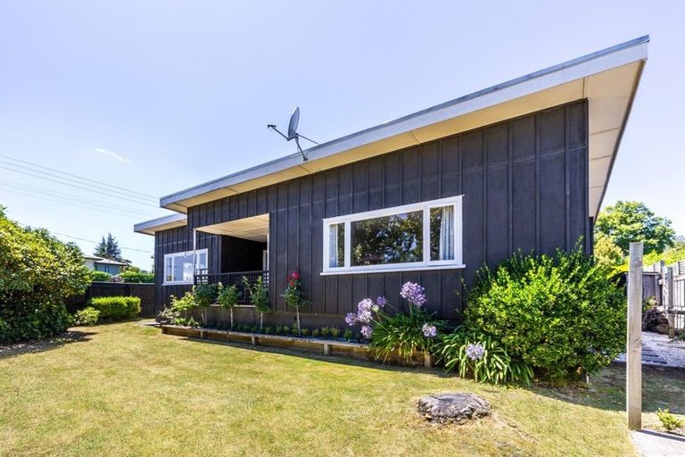 Photo of property in 68 Mere Road, Taupo, 3330