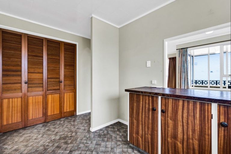 Photo of property in 17a Hamlet Street, Stratford, 4332