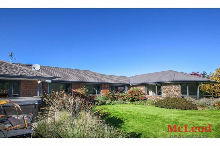 Photo of property in 251 Winterslow Road, Staveley, Ashburton, 7771