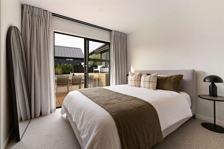 Photo of property in 6 Jacks Point Rise, Jacks Point, Queenstown, 9371