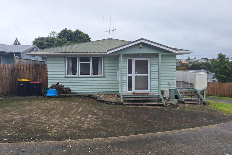 Photo of property in 33 Henderson Crescent, Parkvale, Tauranga, 3112