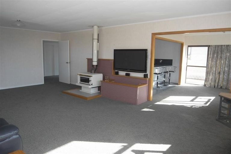 Photo of property in 179 Hobsonville Road, Hobsonville, Auckland, 0618