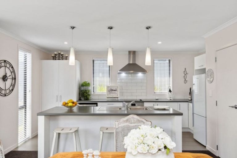 Photo of property in 120 Kennedy Road, Pyes Pa, Tauranga, 3112