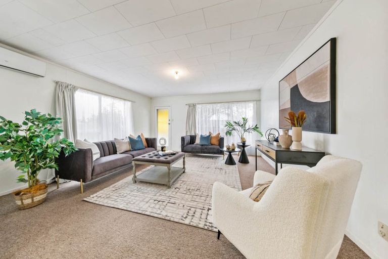 Photo of property in 2/36 Blacklock Avenue, Henderson, Auckland, 0612