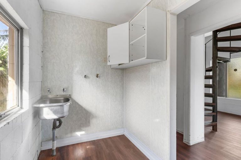 Photo of property in 9 Hardie Street, Mangere East, Auckland, 2024