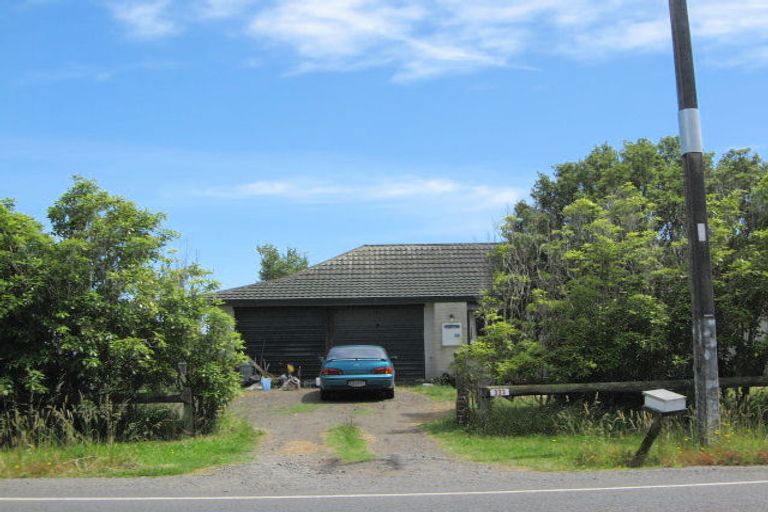 Photo of property in 333 Clarks Beach Road, Clarks Beach, Pukekohe, 2679