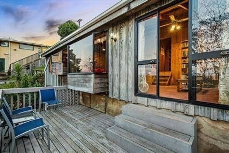 Photo of property in 55 Don Buck Road, Massey, Auckland, 0614