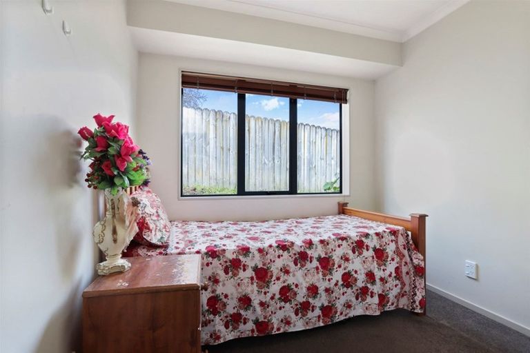 Photo of property in 18 Peninsula Road, Mangere, Auckland, 2022