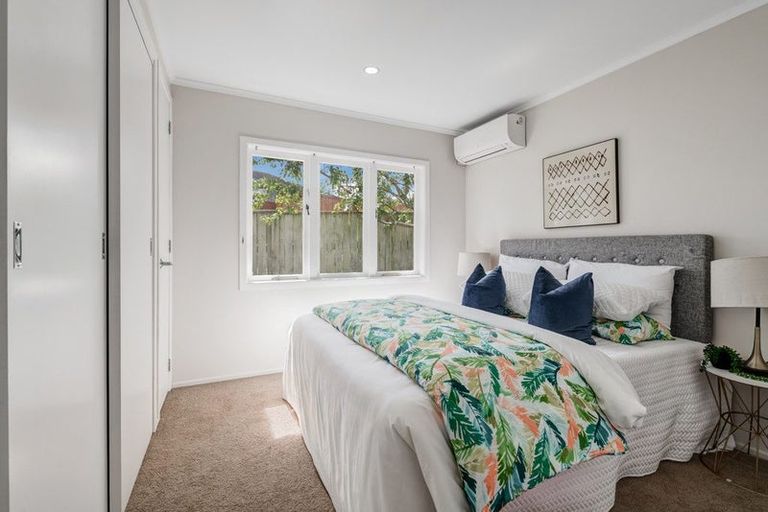 Photo of property in 133 Beach Haven Road, Beach Haven, Auckland, 0626