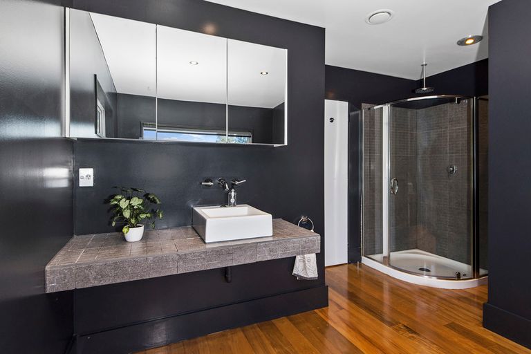 Photo of property in 6 Karioitahi Road, Waiuku, 2123