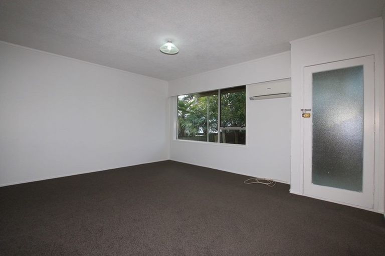 Photo of property in 7/126 Lynwood Road, New Lynn, Auckland, 0600