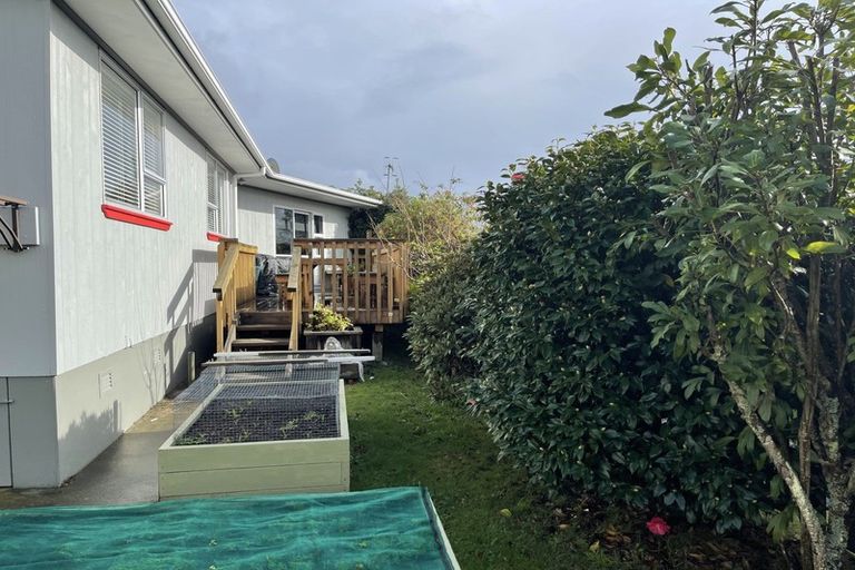 Photo of property in 66 Richmond Avenue, Richmond Heights, Taupo, 3330