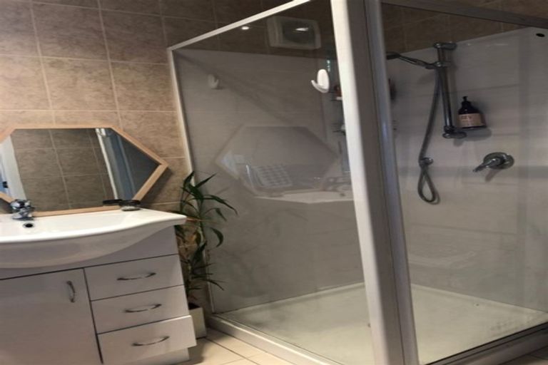 Photo of property in 1/84 Rosier Road, Glen Eden, Auckland, 0602