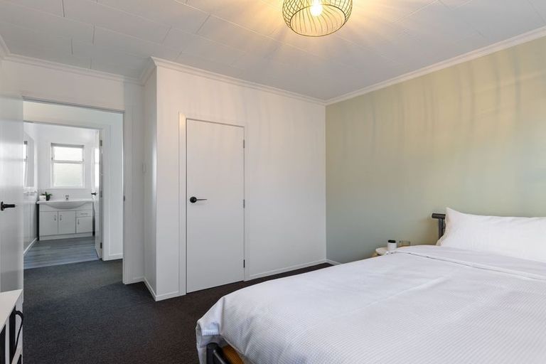 Photo of property in 256 Tremaine Avenue, Highbury, Palmerston North, 4412