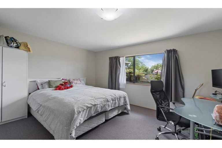 Photo of property in 517 Hereford Street, Linwood, Christchurch, 8011