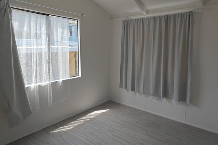 Photo of property in 65 Routley Drive, Glen Eden, Auckland, 0602