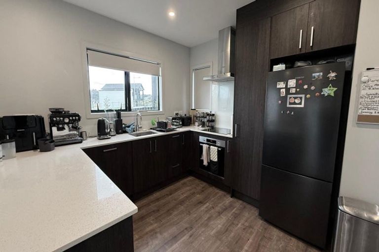 Photo of property in 106 Te Oneroa Way, Long Bay, Auckland, 0630