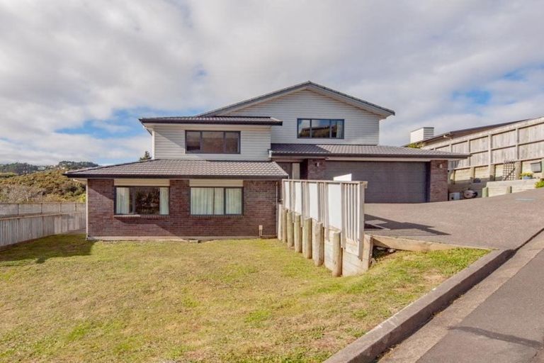 Photo of property in 20 Wantwood Grove, Churton Park, Wellington, 6037