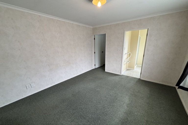 Photo of property in 8 Lancewood Lane, Roslyn, Palmerston North, 4414