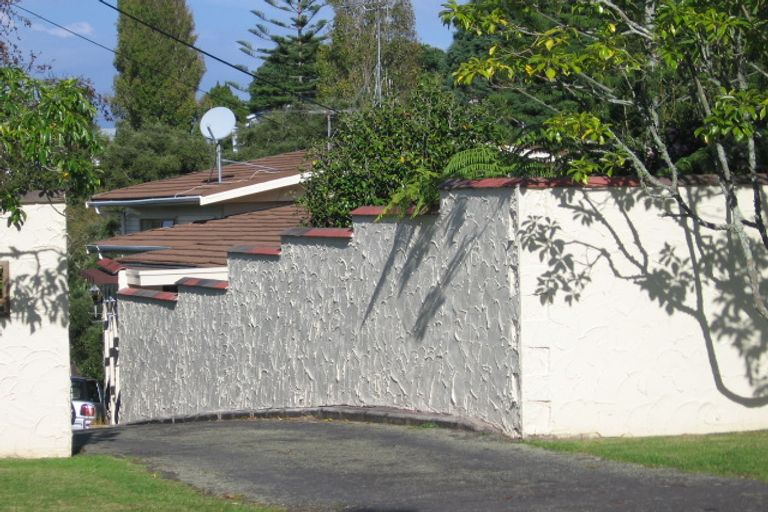 Photo of property in 53 Fairmount Road, Titirangi, Auckland, 0604