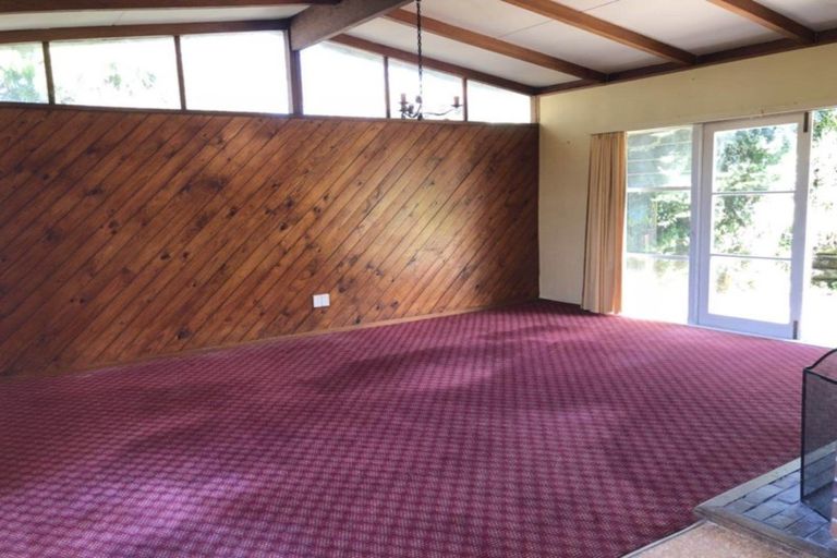 Photo of property in 6 Donovan Avenue, Massey, Auckland, 0614