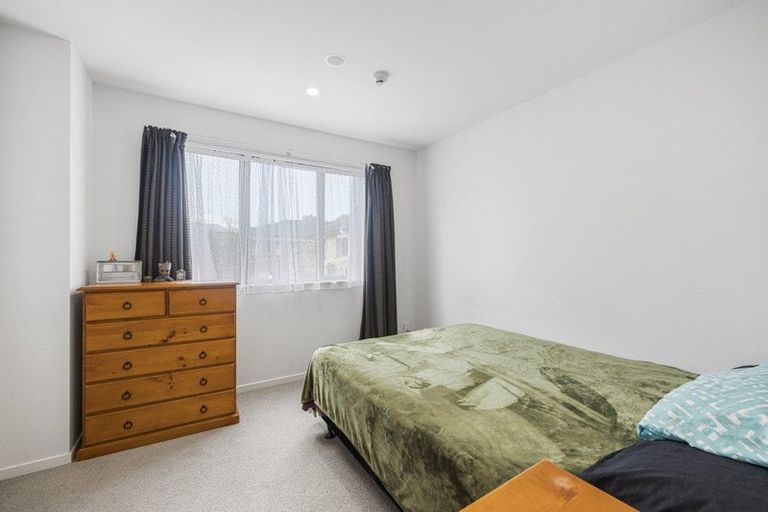 Photo of property in Rf202b, 19/18 Hewlett Road, Massey, Auckland, 0614