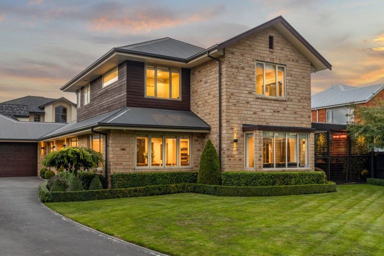 Photo of property in 40 Birkdale Drive, Shirley, Christchurch, 8061