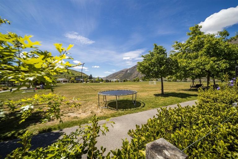 Photo of property in 8 Hope Avenue, Lake Hayes, Queenstown, 9304