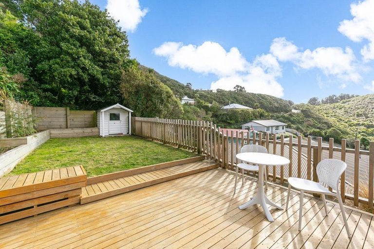 Photo of property in 103 Makara Road, Karori, Wellington, 6012