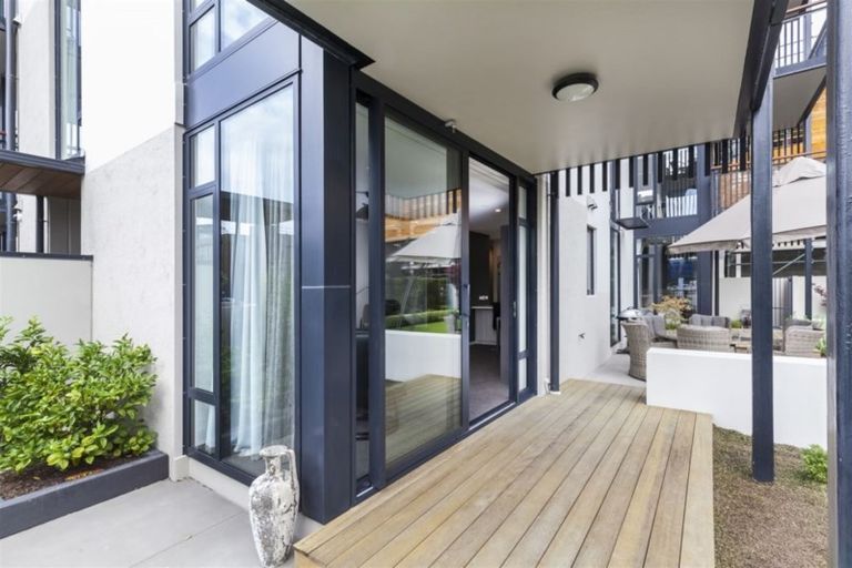 Photo of property in 50 Kilmore Street, Christchurch Central, Christchurch, 8013